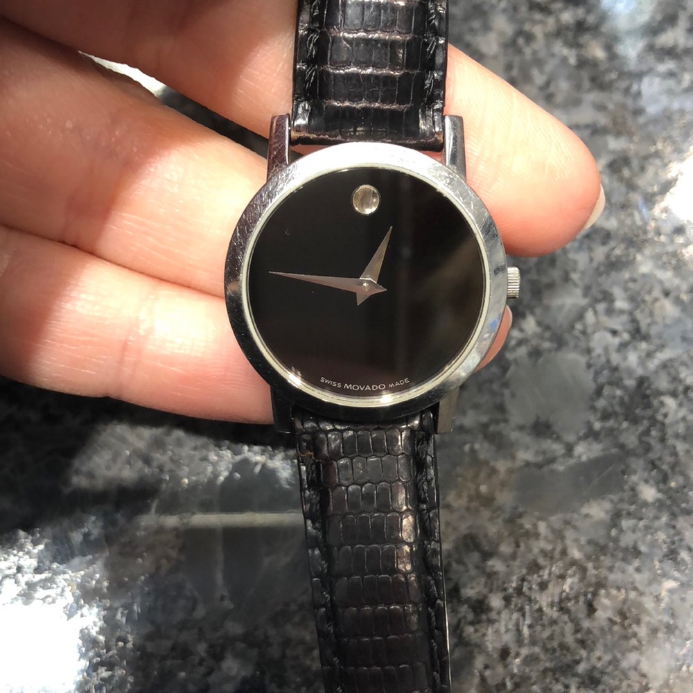 Movado Museum Black Dial 26mm ladies watch